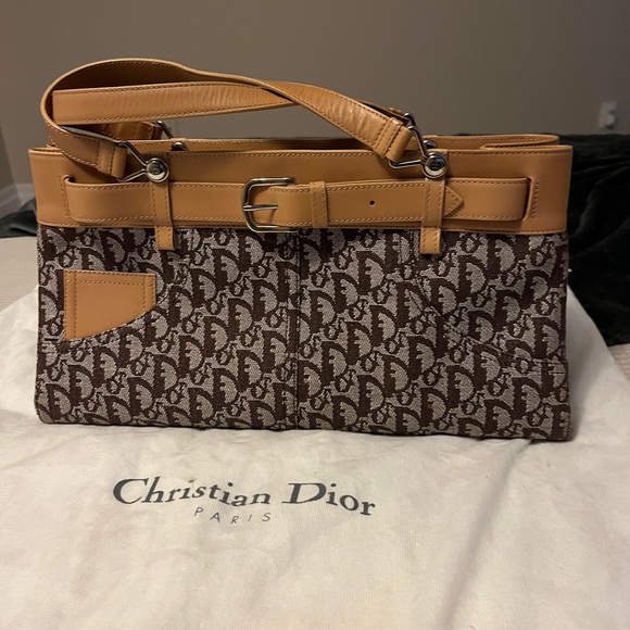 Classic Christian Dior bag - Picture 1 of 1
